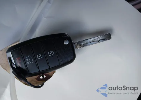 2019 Kia Soul z USA, uszkodzony, nr VIN KNDJN2A23K7670086